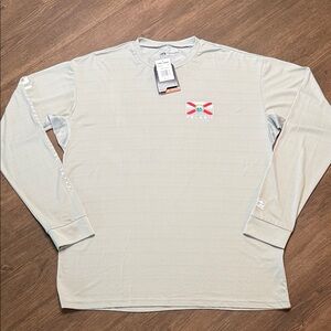 Pelagic Men's Light Gray Long Sleeve Tee